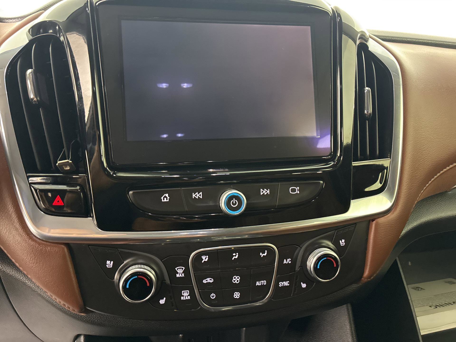 Used 2018 Chevrolet Traverse High Country w/ LPO, Cargo Package image 17