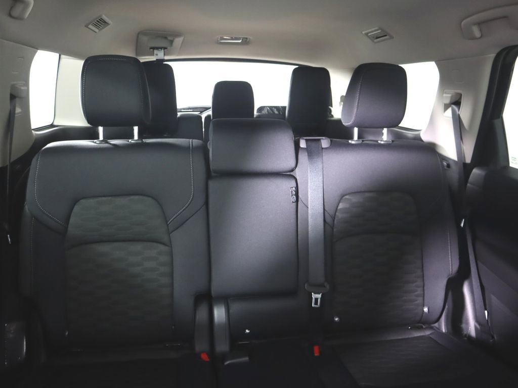 New 2026 Nissan Pathfinder SV image 32
