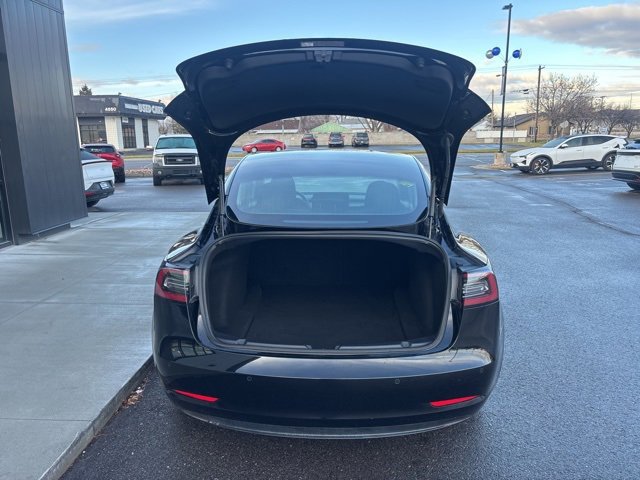 Used 2019 Tesla Model 3 Standard Range Plus image 8