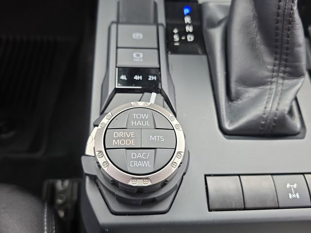 Used 2024 Toyota Tacoma TRD Off-Road image 23