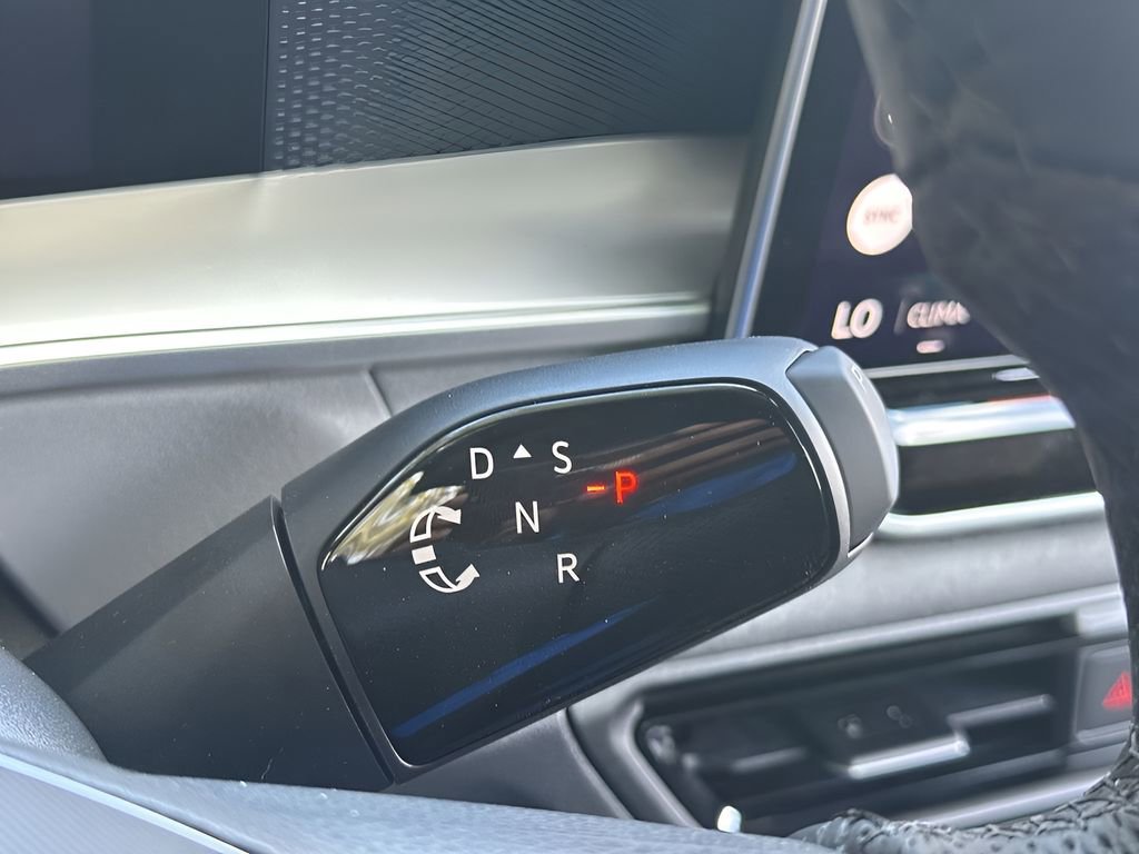 New 2026 Volkswagen Tiguan SE R-Line image 20