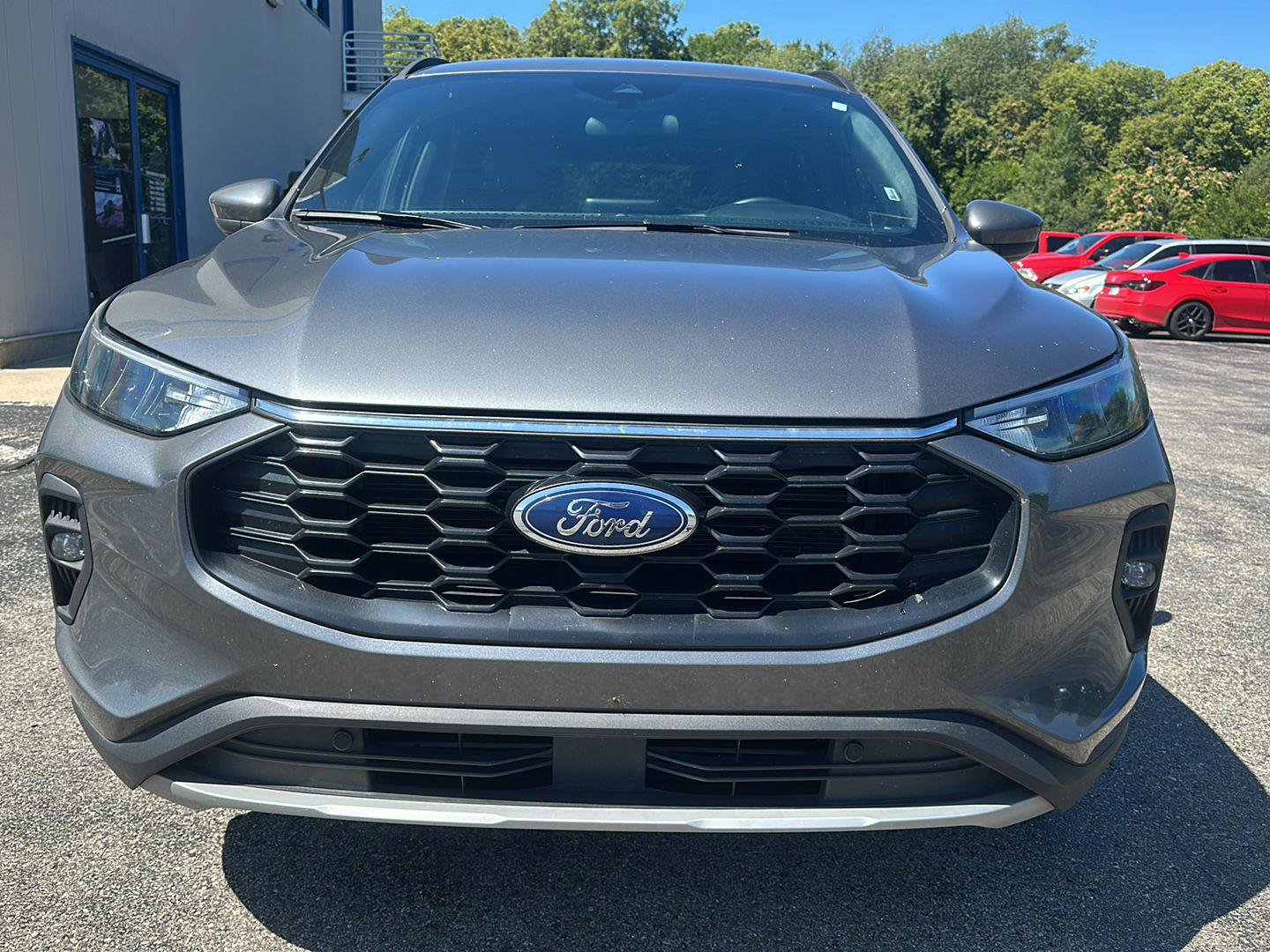 Used 2025 Ford Escape ST-Line Select AWD/4WD image 2