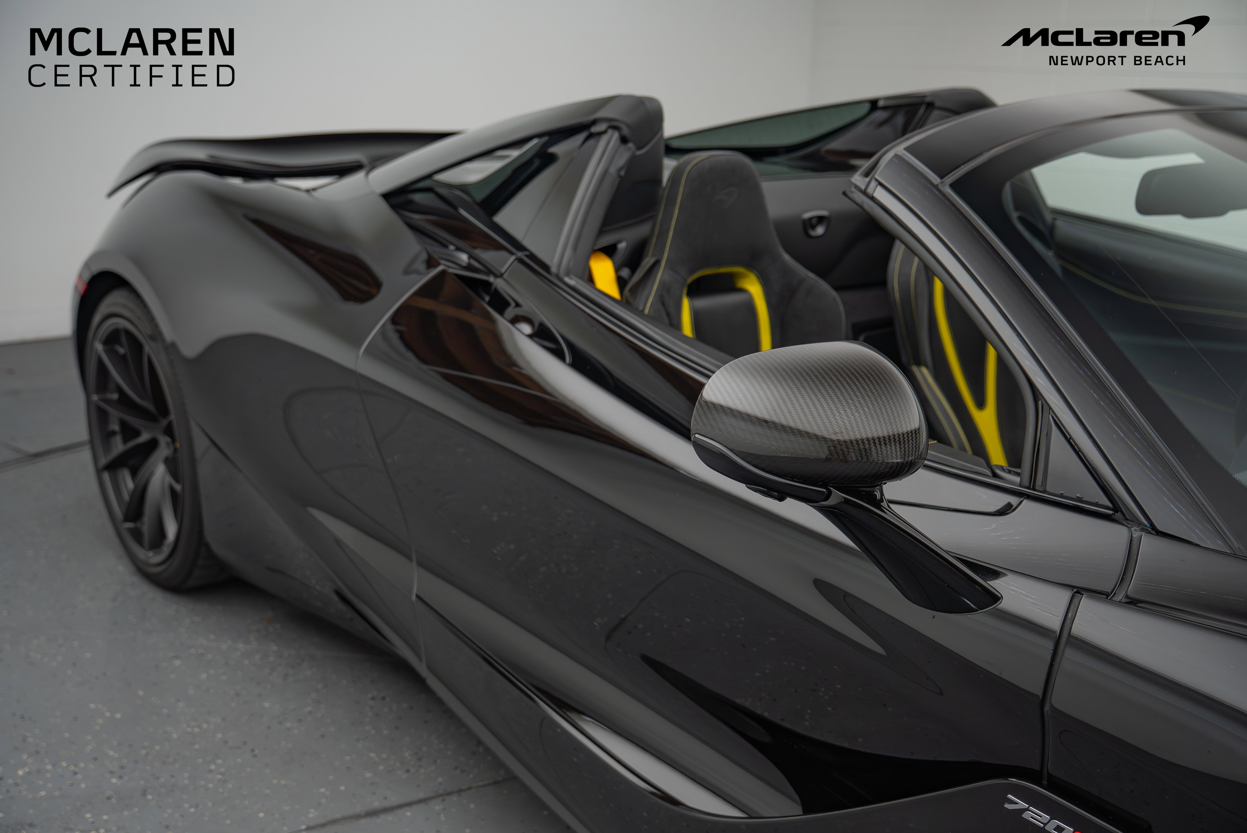 Used 2023 McLaren 720S Spider image 3