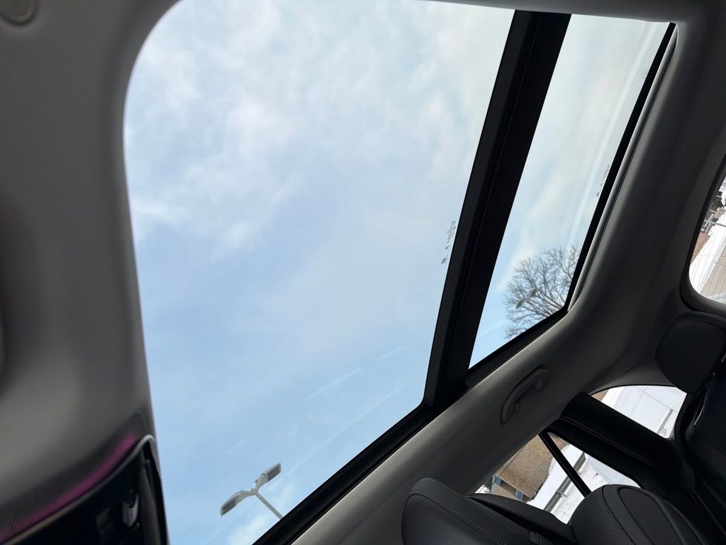 Certified 2025 Mercedes-Benz GLC 350e image 22