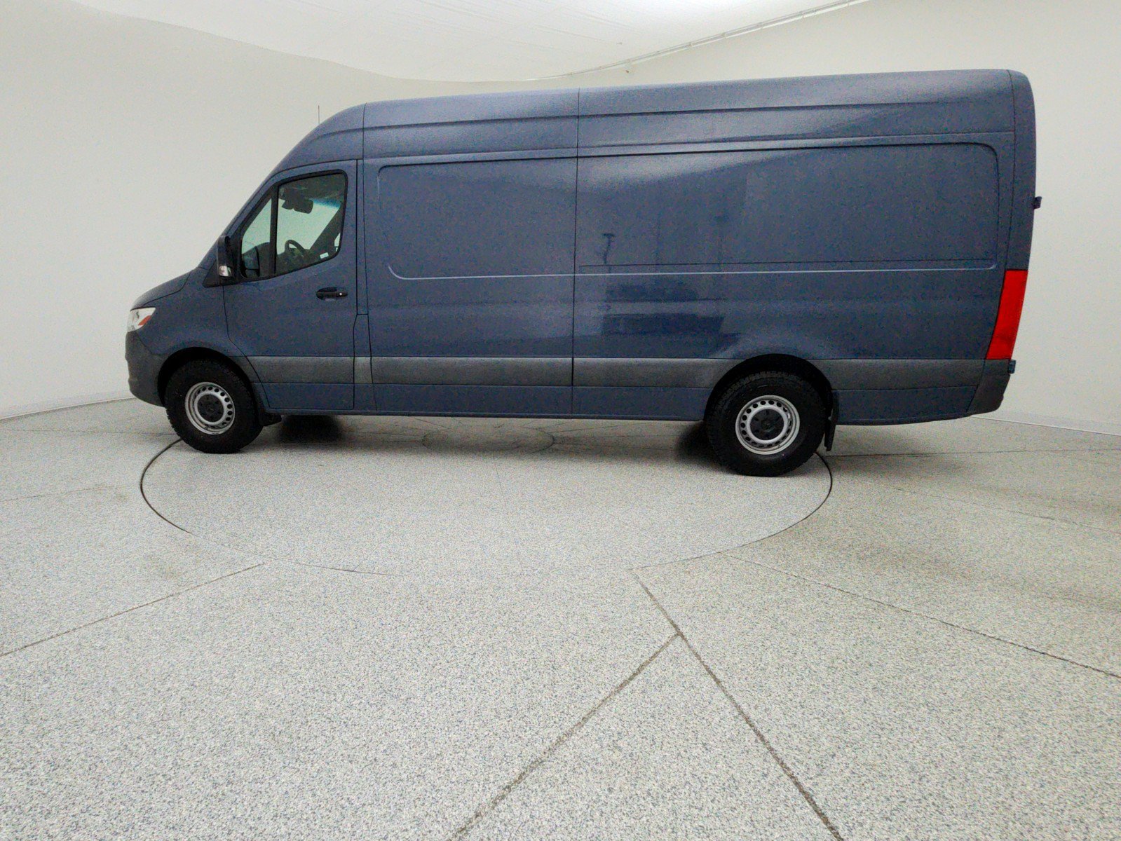 Used 2019 Mercedes-Benz Sprinter 170 image 11
