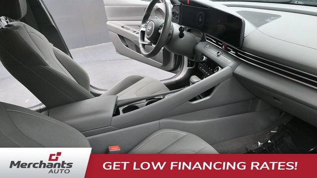 Used 2023 Hyundai Elantra SEL w/ Convenience Package FWD image 14