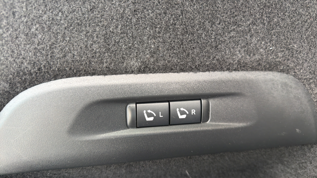 Used 2023 INFINITI QX60 Sensory AWD/4WD image 21