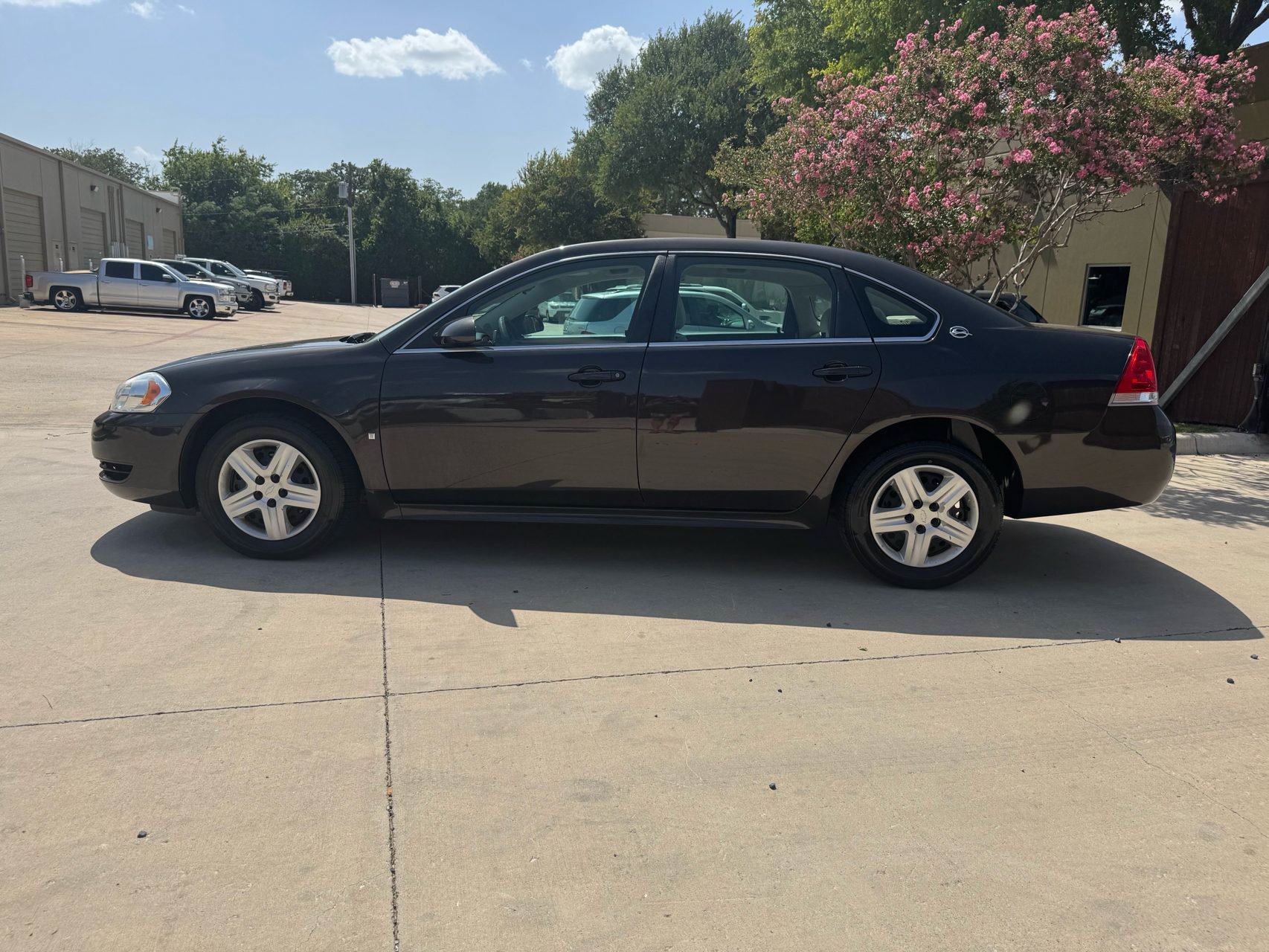Used 2009 Chevrolet Impala LS FWD image 4