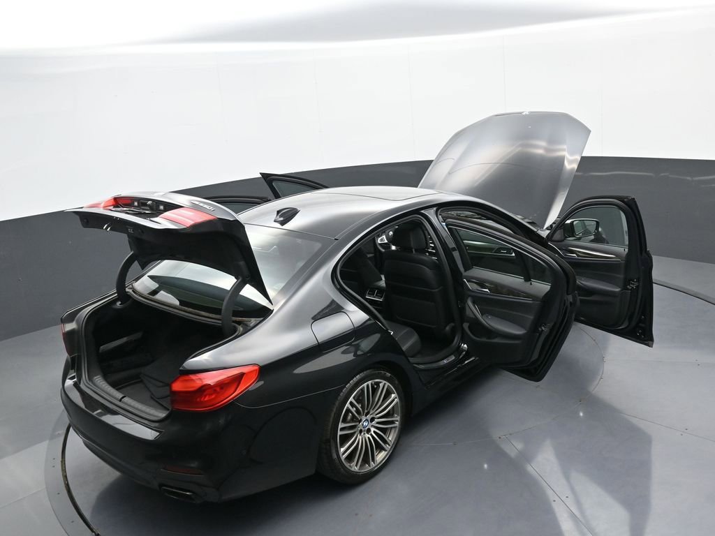 Used 2020 BMW M550i xDrive image 44