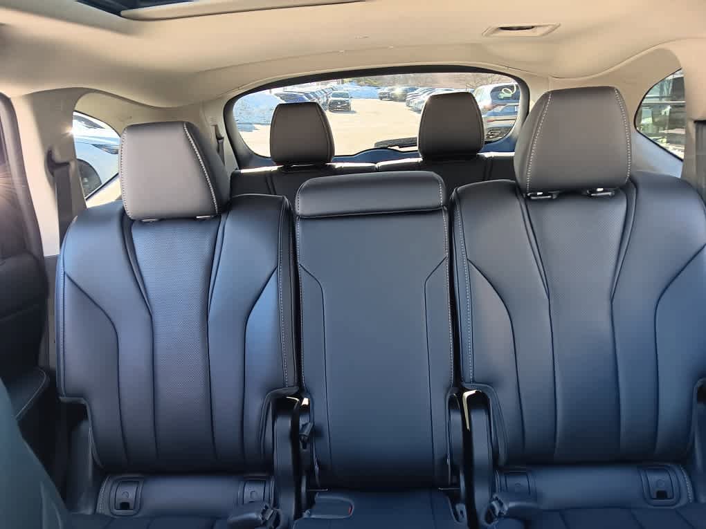Used 2023 Acura MDX SH-AWD w/ Technology Package image 13