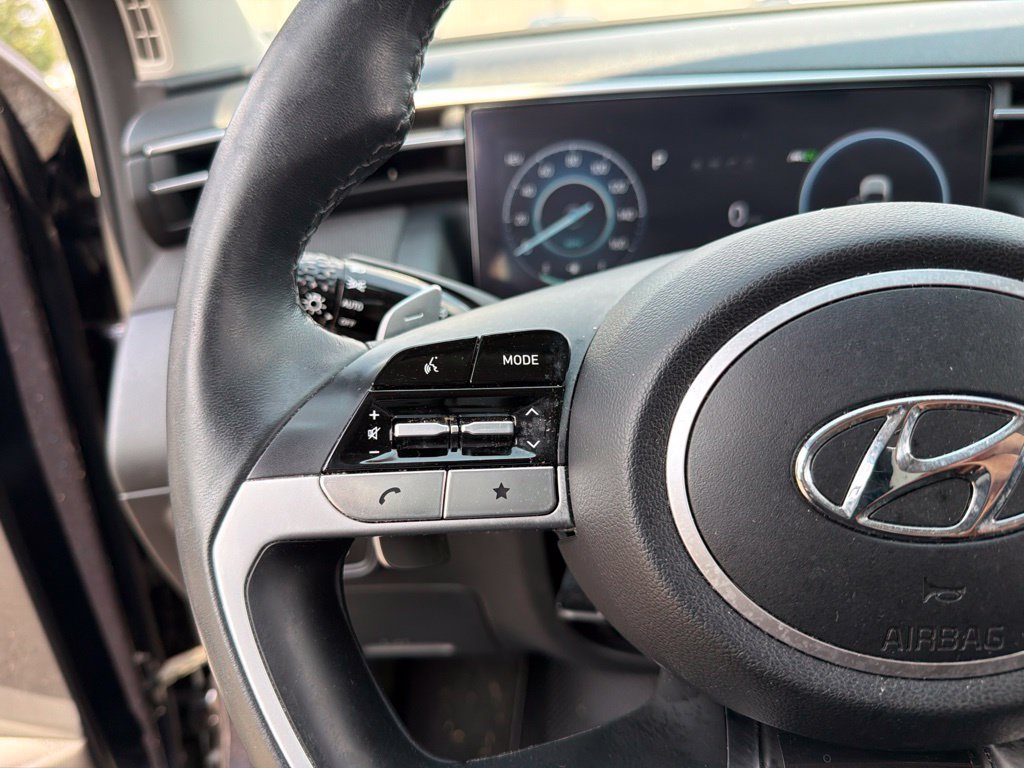 Certified 2023 Hyundai Tucson Limited AWD/4WD image 22