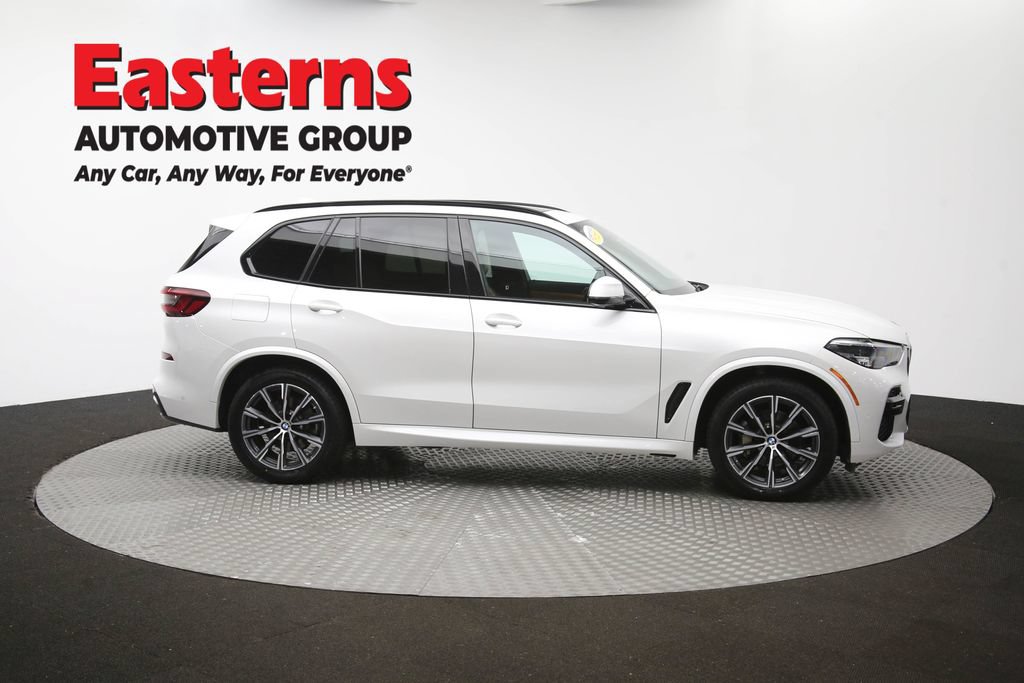 Used 2023 BMW X5 xDrive40i w/ M Sport Package AWD/4WD image 49