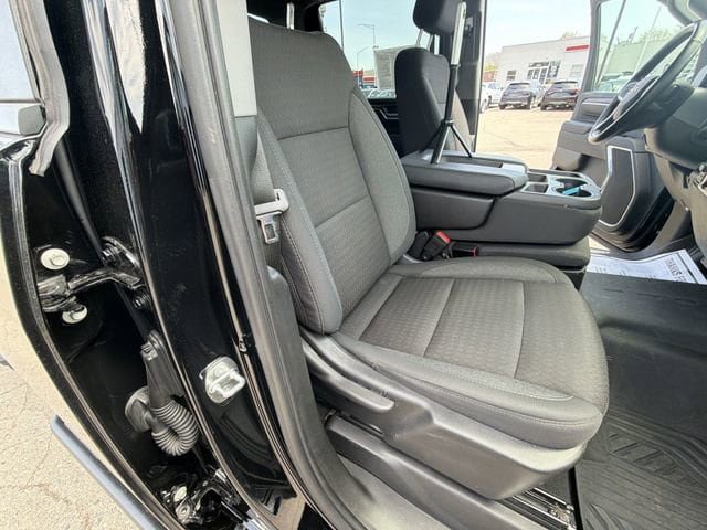 Used 2024 Chevrolet Silverado 2500 LT AWD/4WD image 22