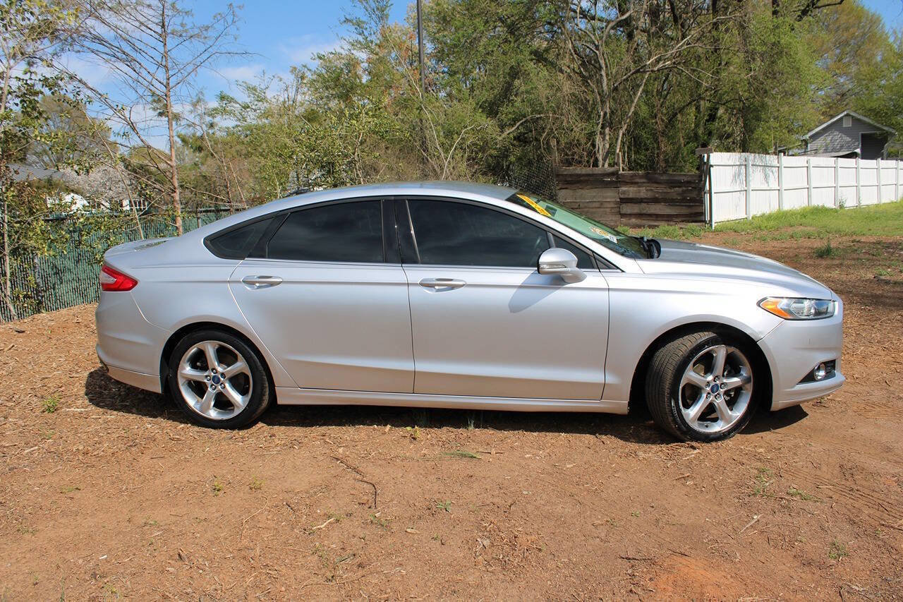 Used 2013 Ford Fusion SE image 6