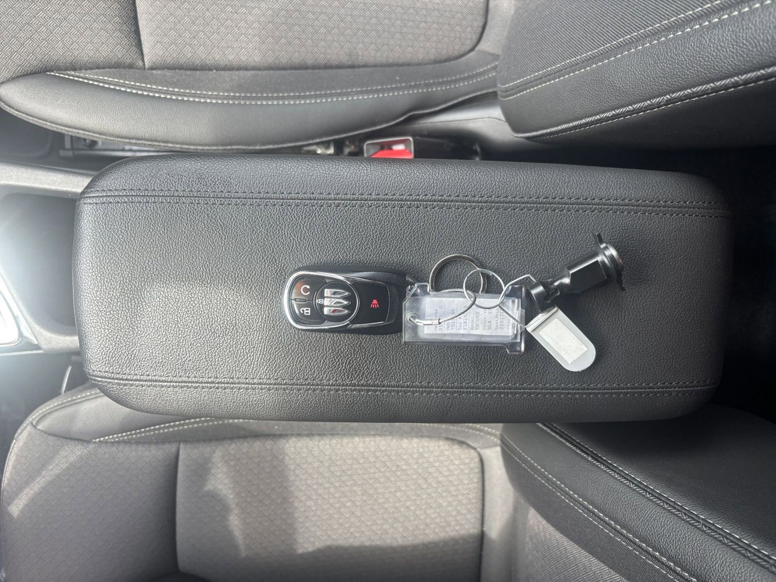 Used 2025 Buick Encore GX Preferred image 21