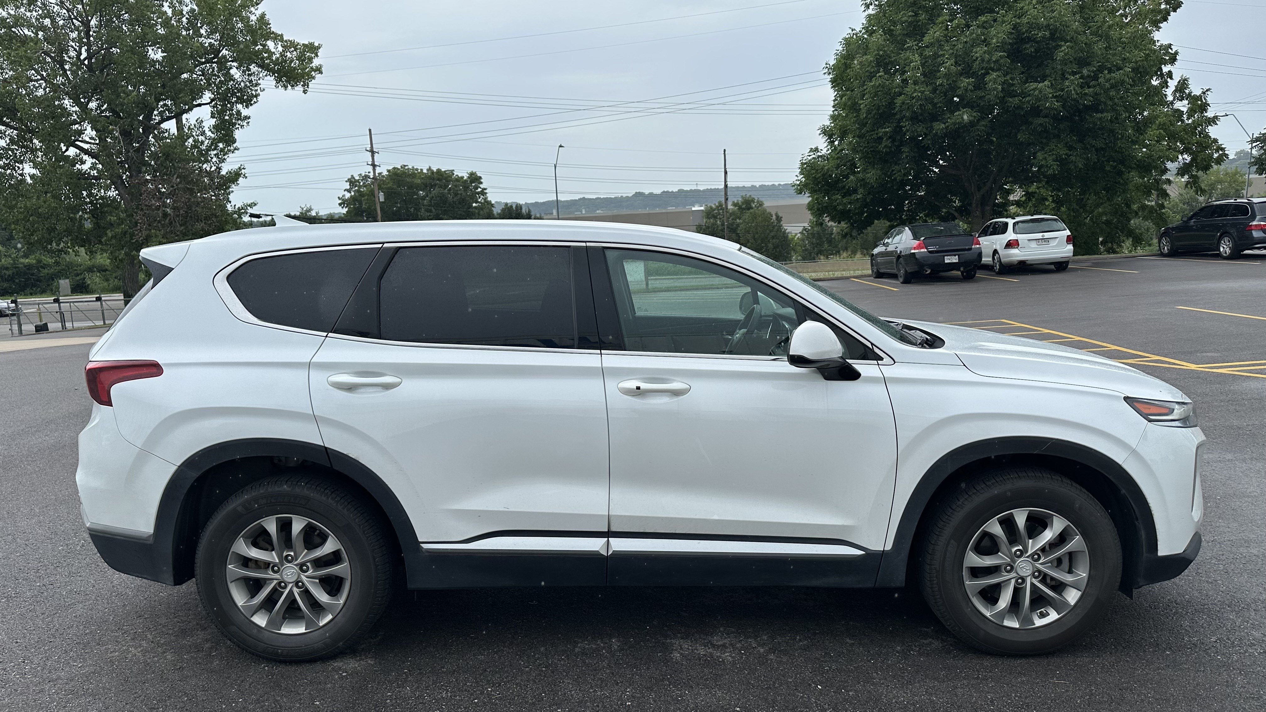Used 2020 Hyundai Santa Fe SEL FWD image 11