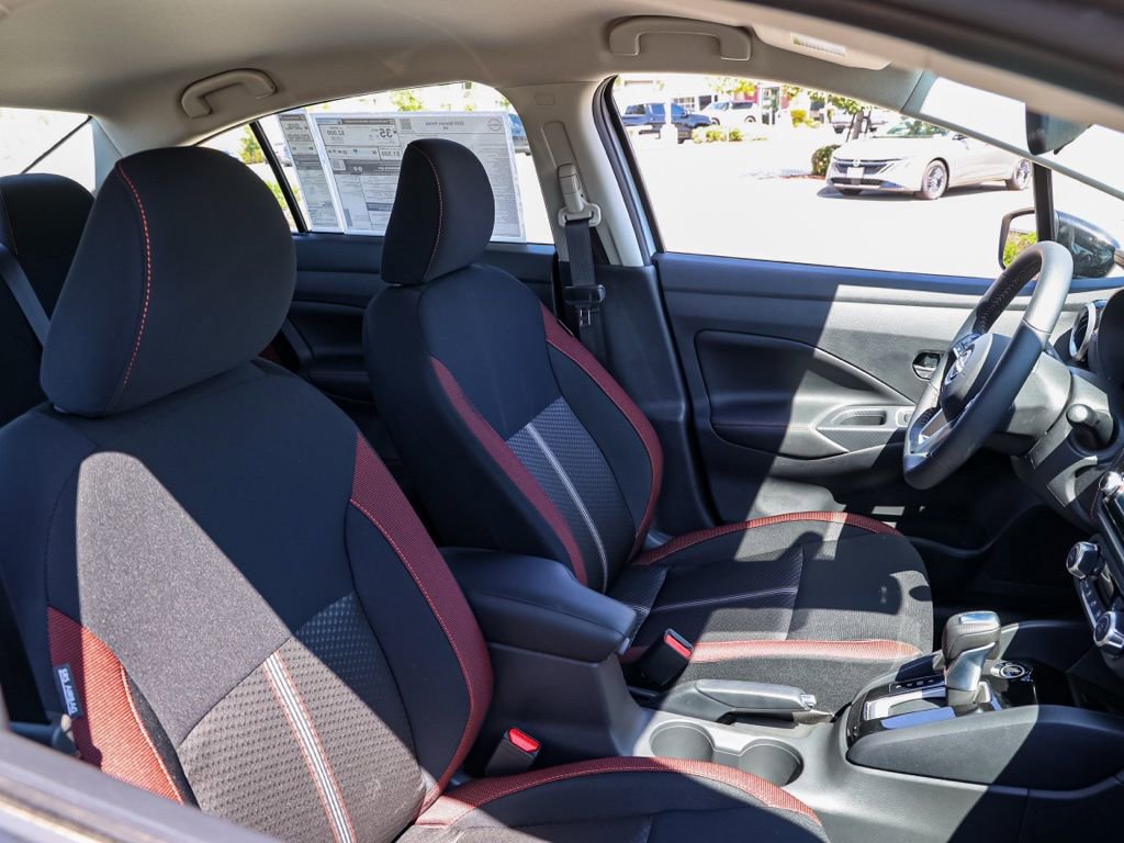 New 2025 Nissan Versa SR image 20