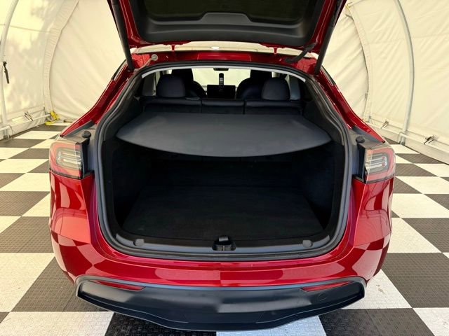 Used 2024 Tesla Model Y Long Range image 4