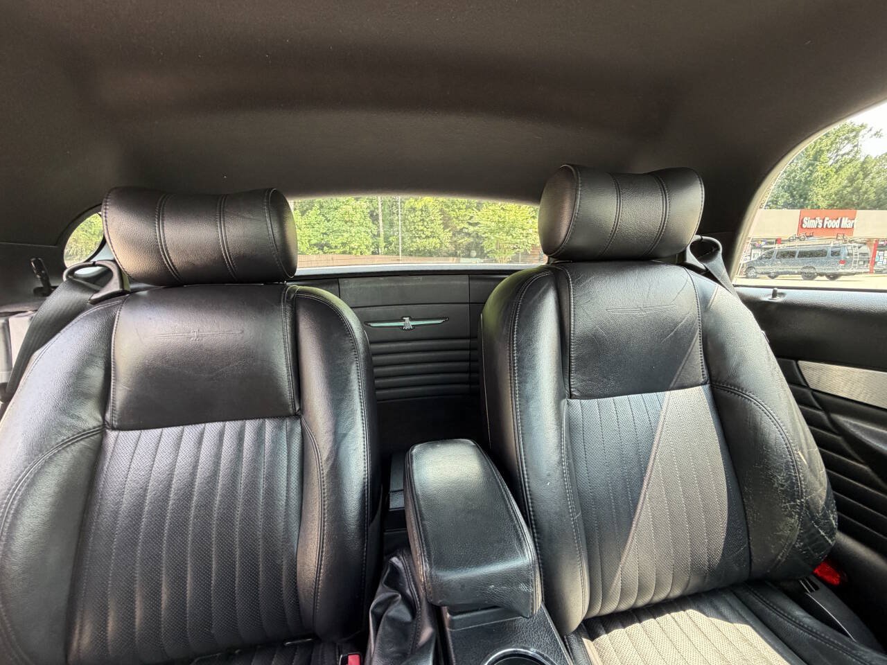 Used 2004 Ford Thunderbird RWD image 8