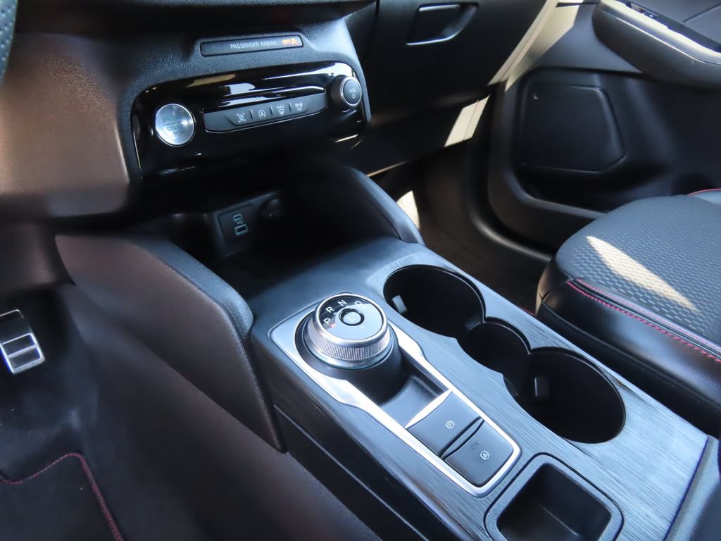 Used 2023 Ford Escape ST-Line w/ Tech Pack #1 AWD/4WD image 16