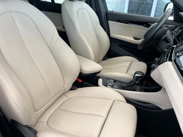 Used 2018 BMW X1 xDrive28i w/ Premium Package AWD/4WD image 15