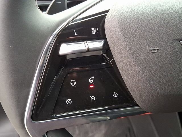 New 2026 Cadillac Escalade ESV Luxury w/ LPO, Radiant Package image 15