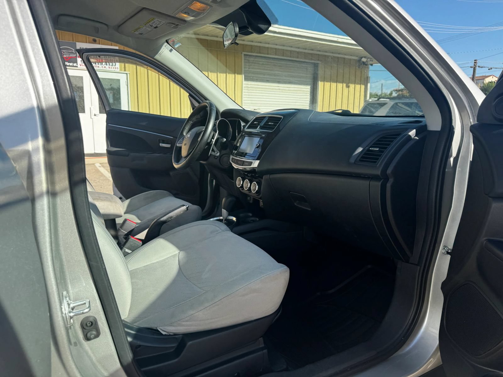 Used 2015 Mitsubishi Outlander Sport SE AWD/4WD image 6