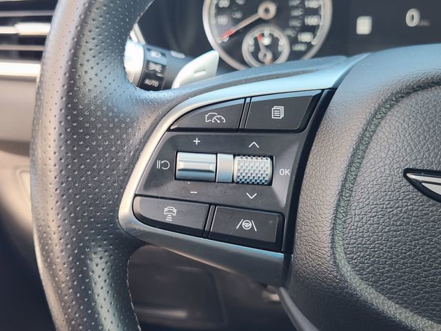 Used 2025 Genesis G70 2.5T RWD image 22