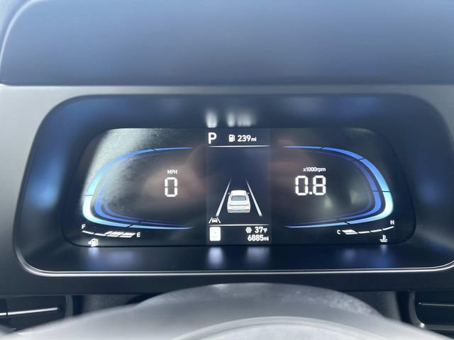 Certified 2025 Hyundai Elantra Sport image 26