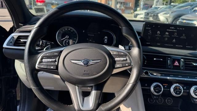 Used 2023 Genesis G70 2.0T image 34