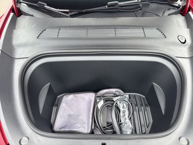 Used 2024 Tesla Model Y Long Range image 34