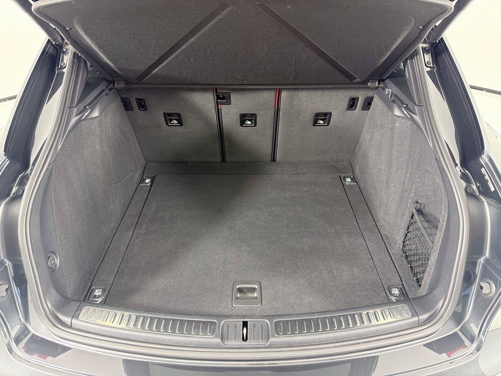 Certified 2024 Porsche Macan AWD/4WD image 25