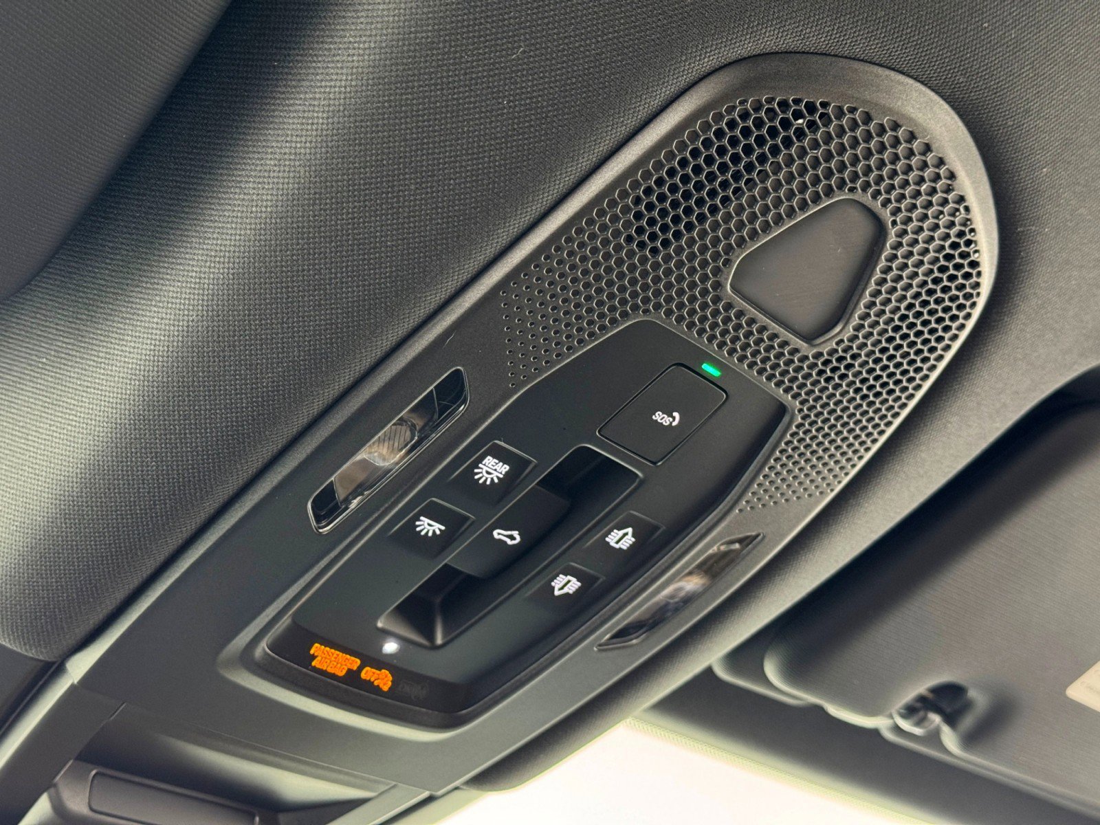 Used 2025 Porsche Cayenne E-Hybrid image 32