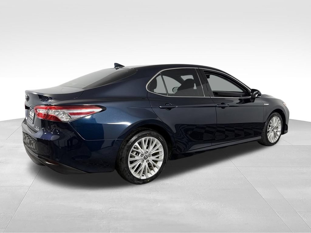 Used 2020 Toyota Camry XLE w/ Carpet Mat Package FWD image 7