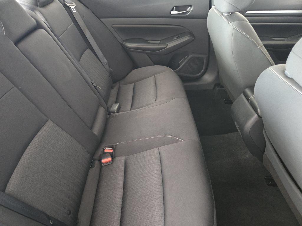 Used 2022 Nissan Altima 2.5 SV FWD image 35