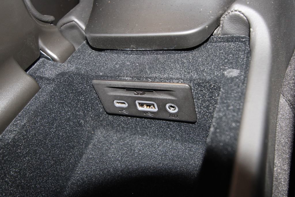 Used 2023 Chevrolet Corvette Stingray Preferred Conv w/ Battery Protection Package image 24