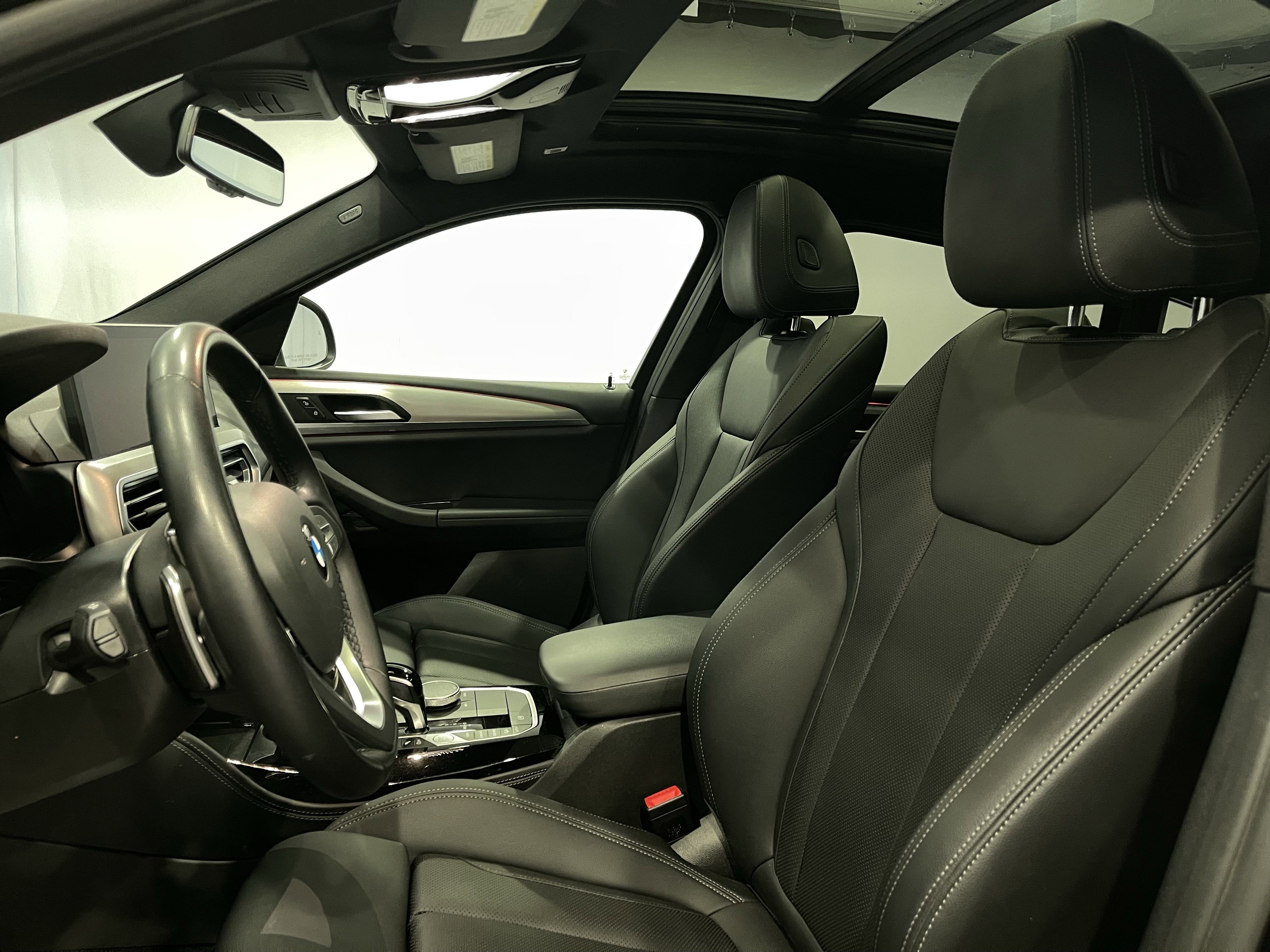 Used 2023 BMW X4 xDrive30i w/ Premium Package image 15