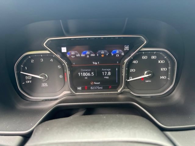 Used 2021 GMC Yukon AT4 w/ Rear Media and Nav Package AWD/4WD image 40