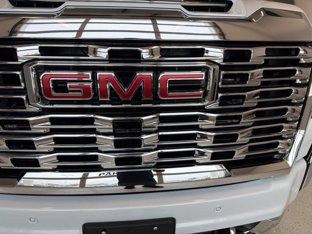 New 2026 GMC Sierra 3500 Denali w/ Technology Package AWD/4WD image 12