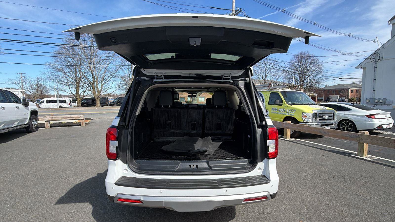 Used 2022 Ford Expedition Max XLT AWD/4WD image 10