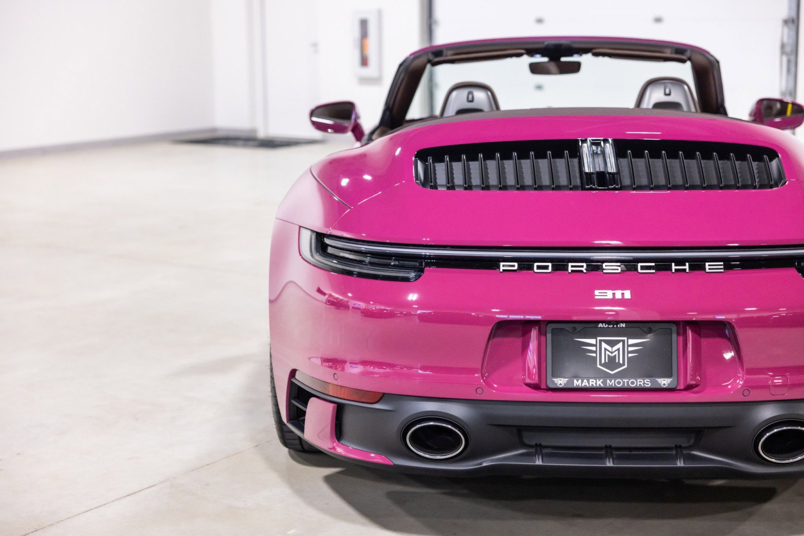 Used 2023 Porsche 911 Carrera w/ Premium Package RWD image 14