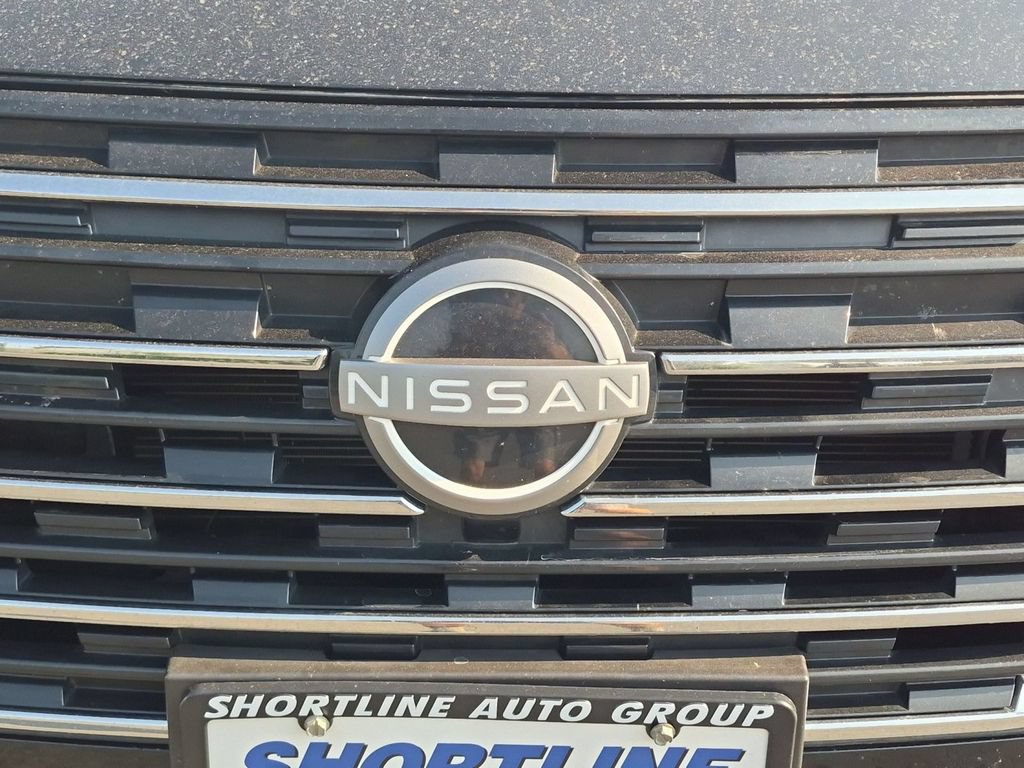 Used 2024 Nissan Rogue S AWD/4WD image 10