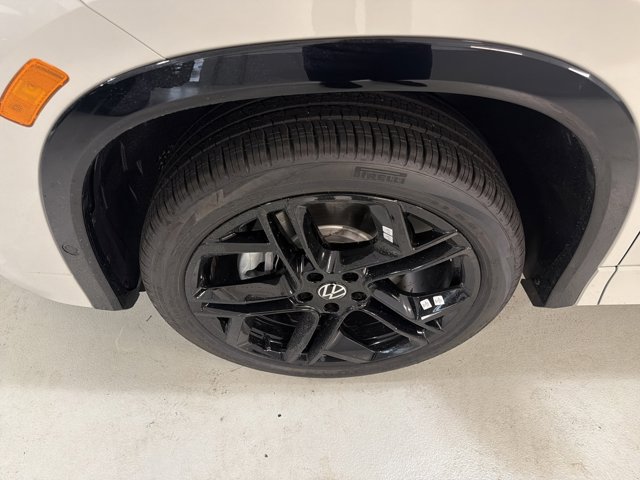 New 2026 Volkswagen Tiguan SE R-Line AWD/4WD image 11