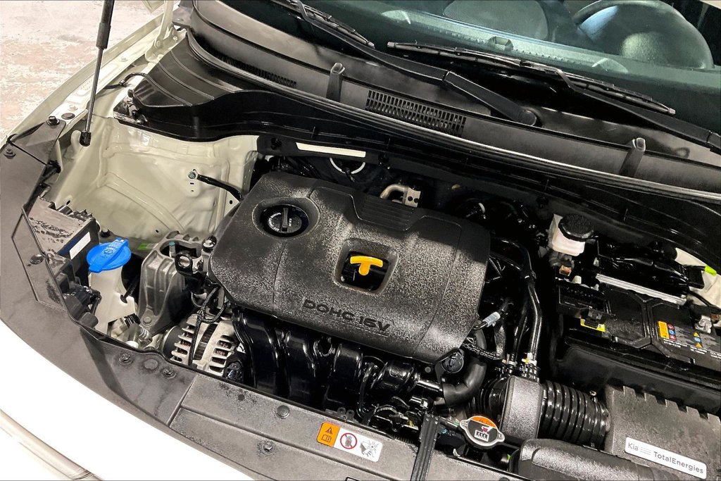 Used 2025 Kia Soul LX w/ LX Technology Package FWD image 39