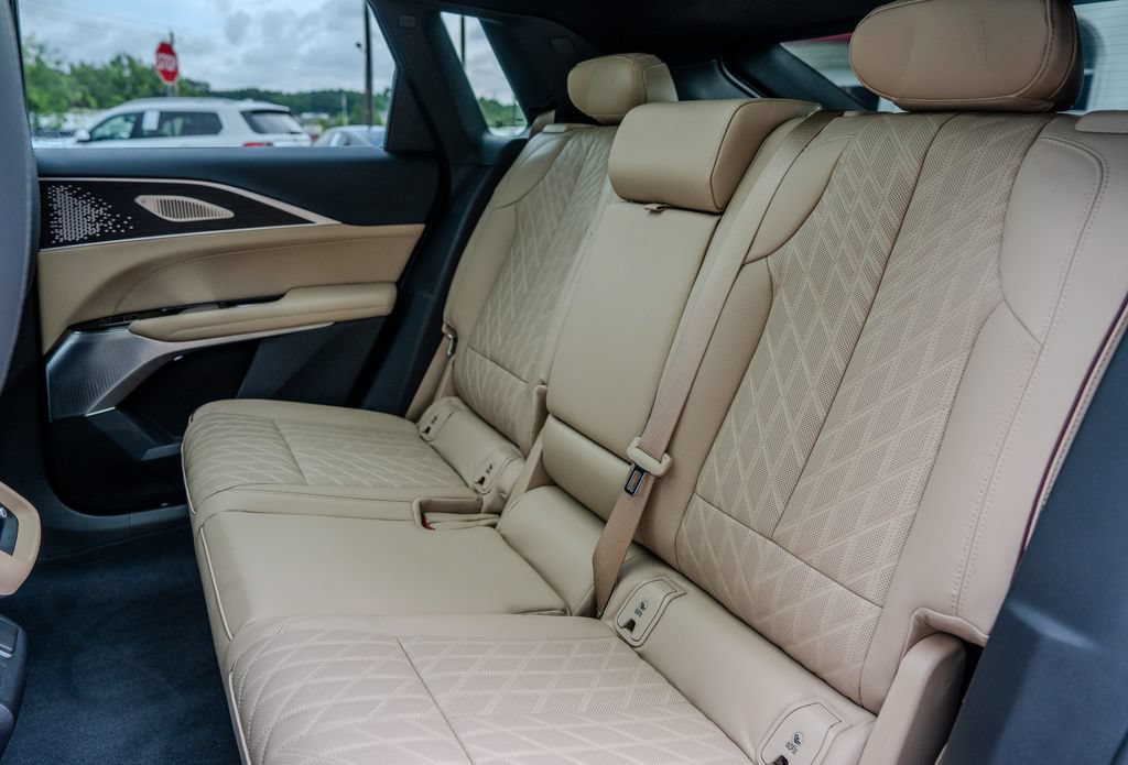 Used 2024 Cadillac Lyriq Sport w/ Nappa Leather Package AWD/4WD image 19