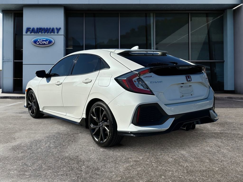 Used 2017 Honda Civic Sport image 4
