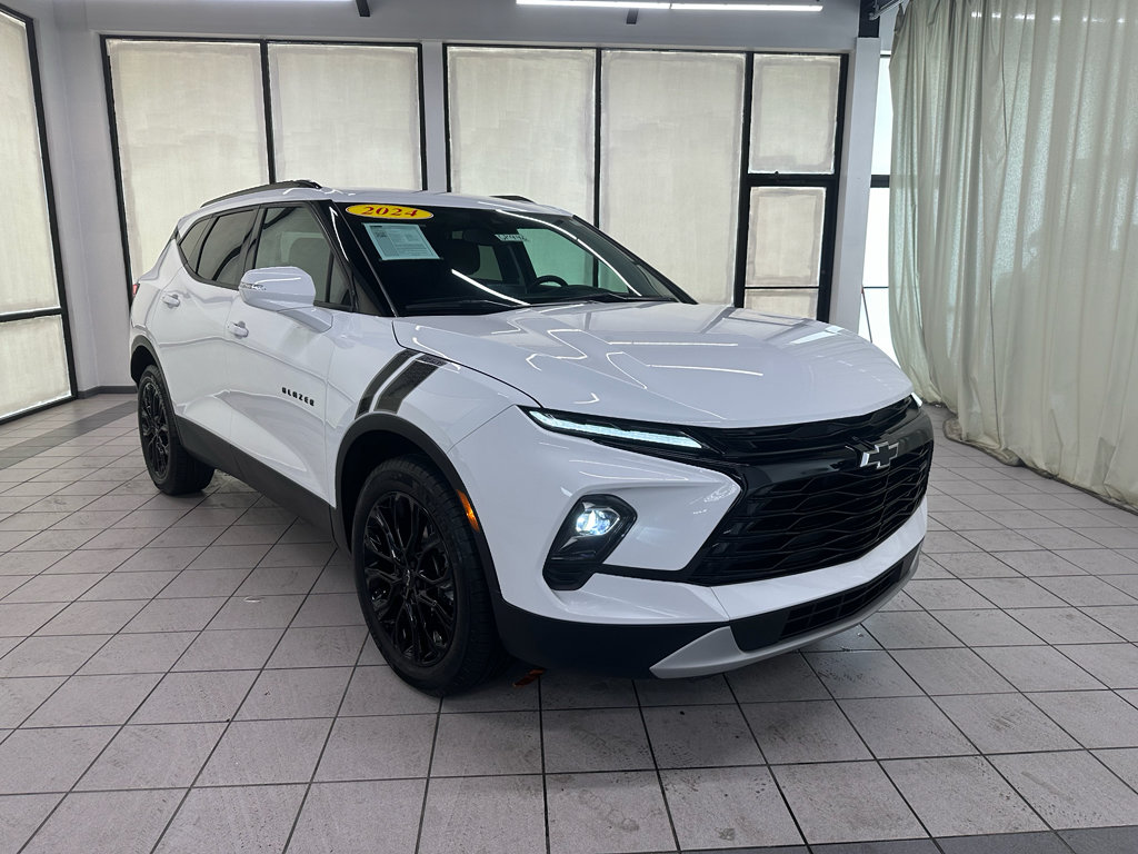 Certified 2024 Chevrolet Blazer LT w/ LPO, Black Sport Package AWD/4WD image 2