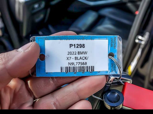 Used 2022 BMW X7 xDrive40i w/ M Sport Package AWD/4WD image 19