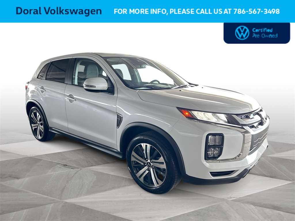 Used 2025 Mitsubishi Outlander Sport SE image 2