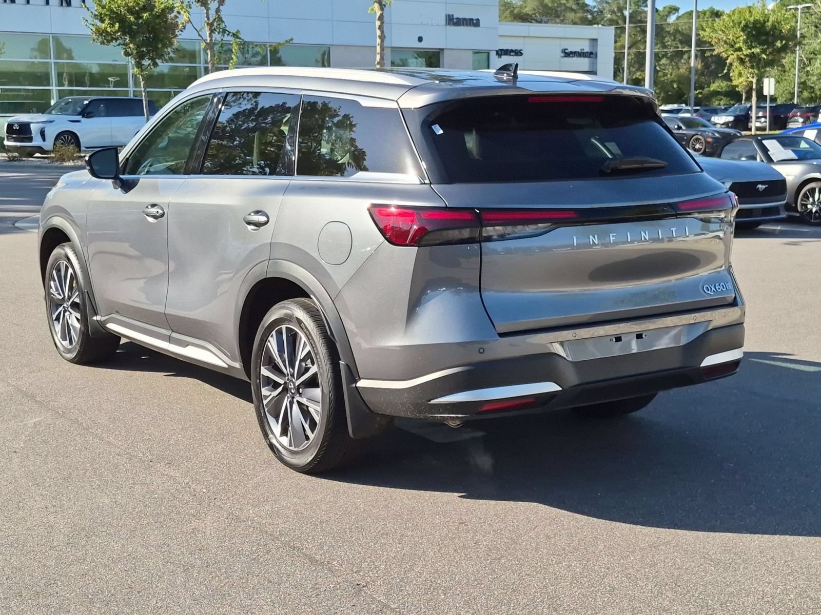 Used 2026 INFINITI QX60 Luxe AWD/4WD image 5